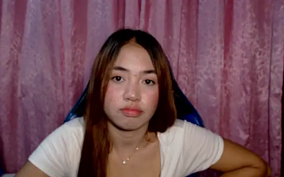 Snapshot of pinay_mayahiga chatting on 05.11.26 pinay mayahiga online show from 05.11.26