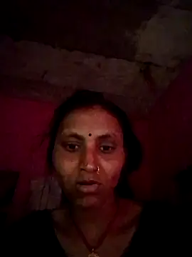 Snapshot of Juli_rathore chatting on 02.01.26 Juli rathore online show from 02.01.26