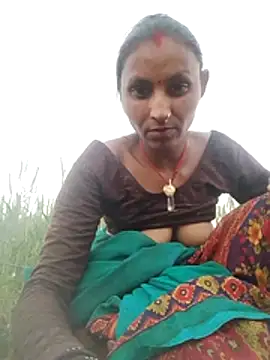 Snapshot of Juli_rathore chatting on 02.11.26 Juli rathore online show from 02.11.26