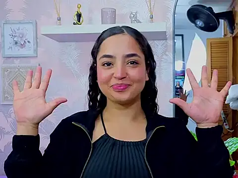 Emma Thompssonn online show from 02.04.26