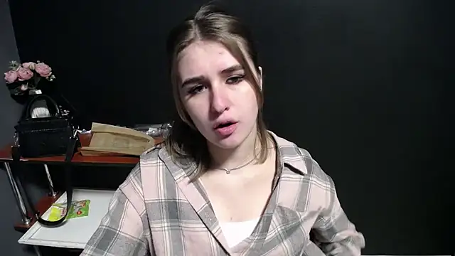 Sunny siren online show from 02.02.26