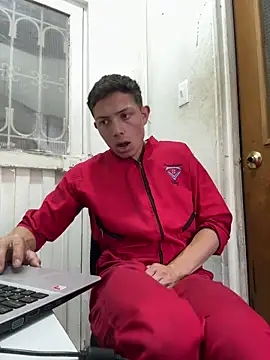 santiObrero online show from 04.01.26