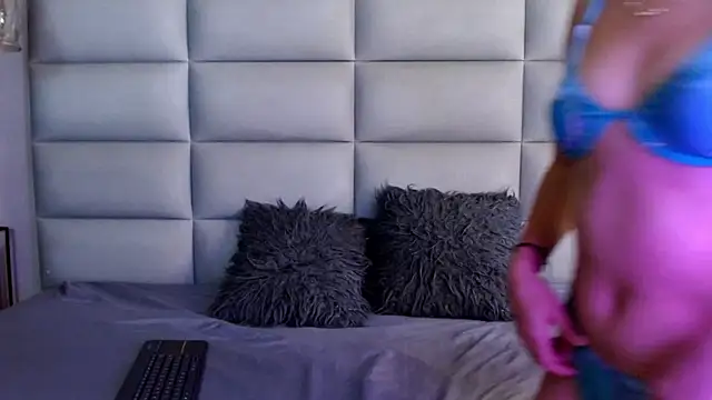 miss-liz- online show from 02.28.26