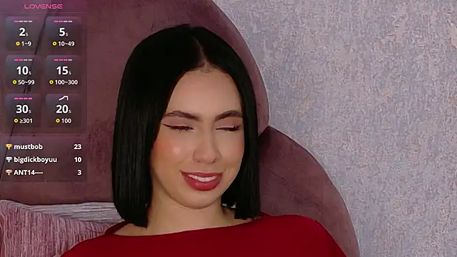 Snapshot of Sienna-Gold chatting on 04.30.26 Sienna-Gold online show from 04.30.26