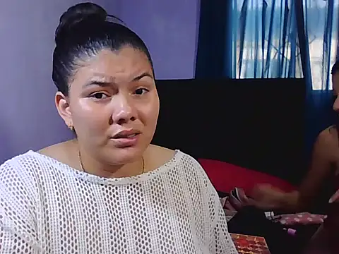 Helena-Paola online show from 04.08.26