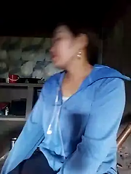 Snapshot of lia-coy chatting on 03.10.26 lia-coy online show from 03.10.26