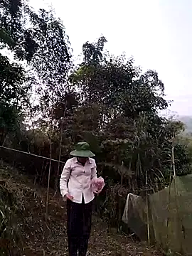 Snapshot of lia-coy chatting on 03.29.26 lia-coy online show from 03.29.26