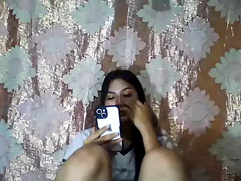 PinaySkinnyJust18 online show from 03.20.26