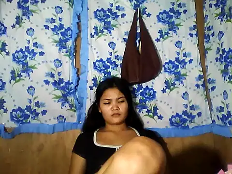 PinaySkinnyJust18 online show from 05.09.26