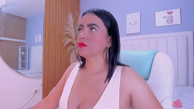 Snapshot of helen_jonesx chatting on 02.11.26 helen jonesx online show from 02.11.26