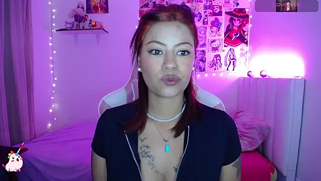 Danna Soffia online show from 08.04.26