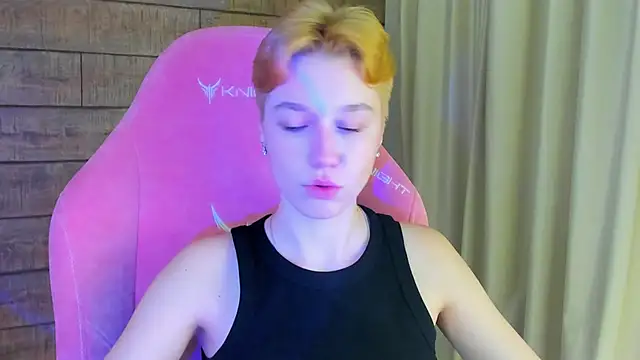 Snapshot of AgataGate chatting on 02.03.26 AgataGate online show from 02.03.26