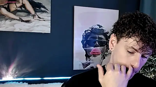 Snapshot of TylerGibson chatting on 06.27.26 TylerGibson online show from 06.27.26