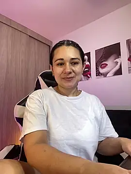 Snapshot of saray_mendozaa chatting on 05.29.26 saray mendozaa online show from 05.29.26