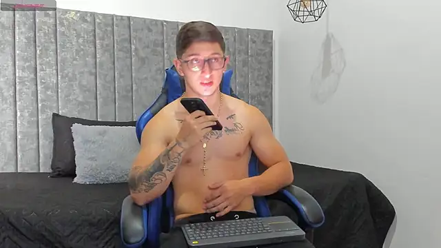 Calvin Hunter online show from 04.13.26