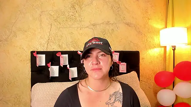 Snapshot of JeniferPowell_nm chatting on 02.20.26 JeniferPowell nm online show from 02.20.26