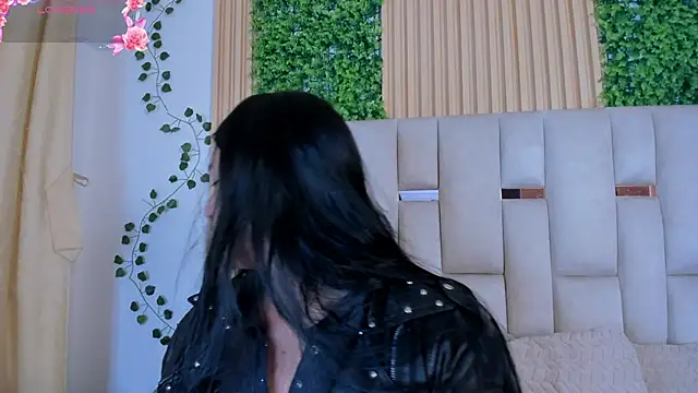 Snapshot of JeniferPowell_nm chatting on 02.25.26 JeniferPowell nm online show from 02.25.26