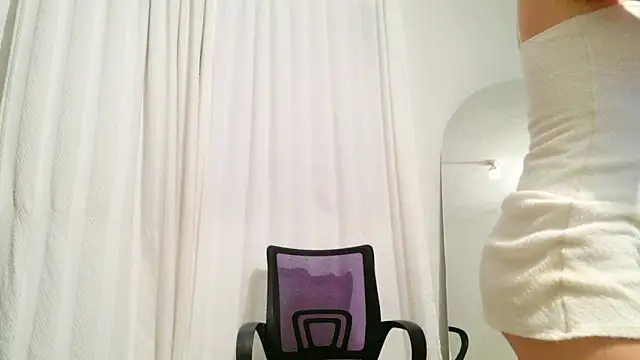 Isabelavennori online show from 05.22.26