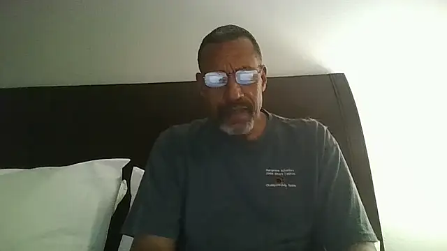 Snapshot of swimmer2496 chatting on 03.22.26 swimmer2496 online show from 03.22.26