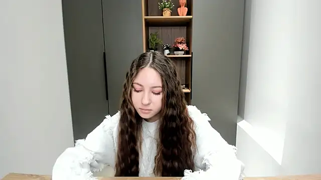 NakeshaPogar online show from 01.18.26