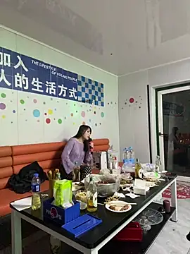 Snapshot of xiaotiantian-10 chatting on 04.26.26 xiaotiantian-10 online show from 04.26.26