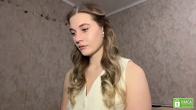 Snapshot of Jolievic chatting on 02.11.26 Jolievic online show from 02.11.26