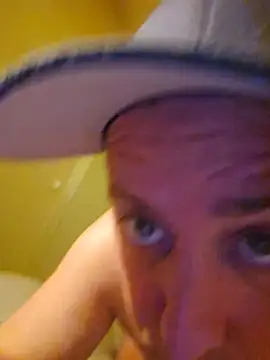 Snapshot of Martin_dick78 chatting on 05.18.26 Martin dick78 online show from 05.18.26