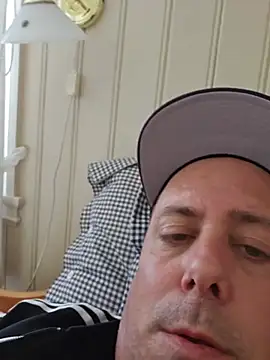 Snapshot of Martin_dick78 chatting on 05.21.26 Martin dick78 online show from 05.21.26