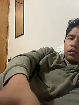 Snapshot of Jleonardolr chatting on 02.02.26 Jleonardolr online show from 02.02.26