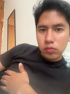 Snapshot of Jleonardolr chatting on 02.21.26 Jleonardolr online show from 02.21.26