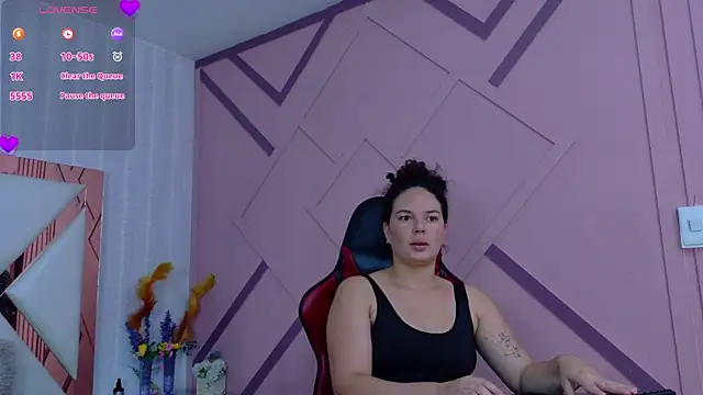 ZamanthaJhones online show from 04.12.26