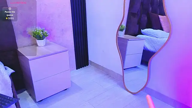 vicky grey online show from 03.07.26