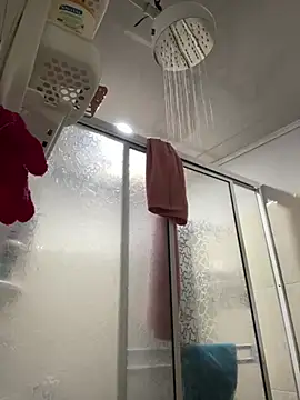 lizzy luminair online show from 02.28.26