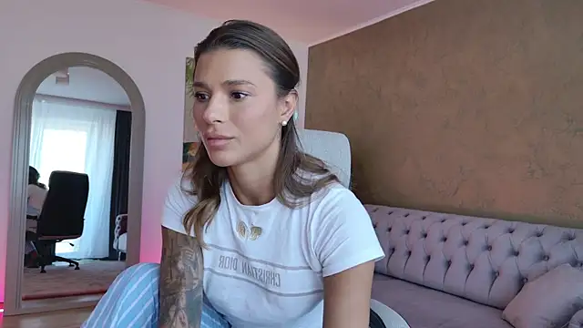 Lenna Godess online show from 09.28.25