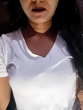 Snapshot of Ayesha_Khan1 chatting on 04.17.26 Ayesha Khan1 online show from 04.17.26