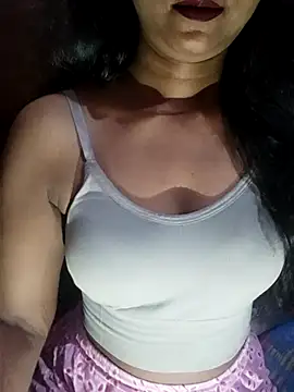 Snapshot of Ayesha_Khan1 chatting on 04.25.26 Ayesha Khan1 online show from 04.25.26