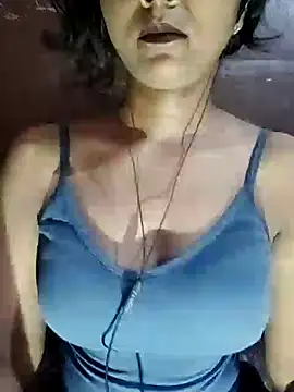 Snapshot of Ayesha_Khan1 chatting on 05.27.26 Ayesha Khan1 online show from 05.27.26
