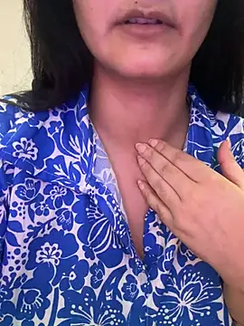 Snapshot of Maahhii chatting on 06.02.26 Maahhii online show from 06.02.26