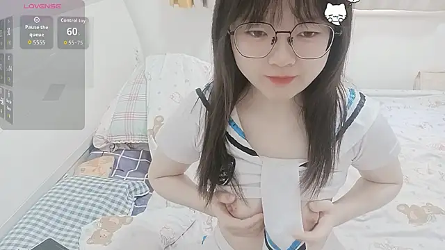 Snapshot of weiwei4999 chatting on 02.10.26 weiwei4999 online show from 02.10.26