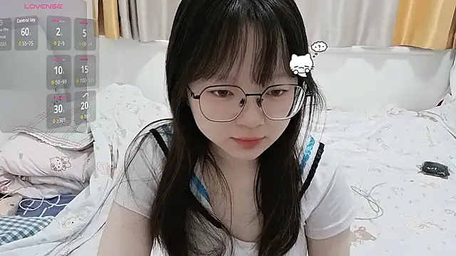 Snapshot of weiwei4999 chatting on 02.27.26 weiwei4999 online show from 02.27.26