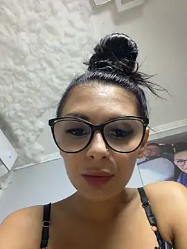 HiddendesireXO01 online show from 07.10.26
