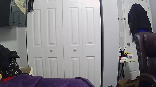 BusyB1983 online show from 02.24.26