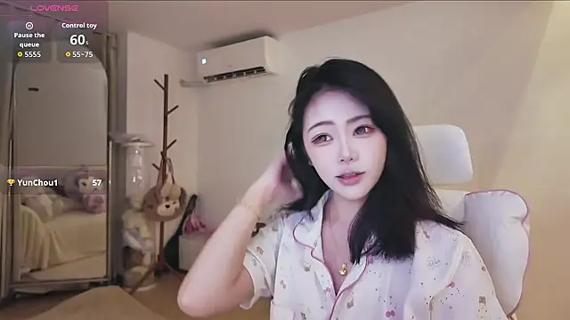 Jolie-22 online show from 05.29.26