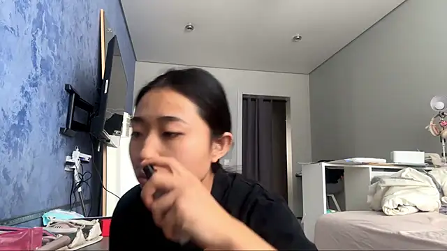 SweetMiaXO online show from 02.05.26