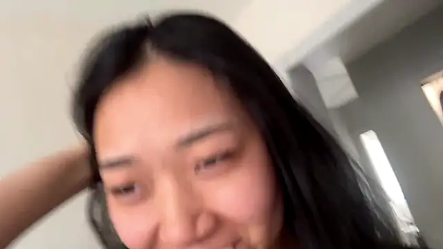 Snapshot of SweetMiaXO chatting on 03.25.26 SweetMiaXO online show from 03.25.26