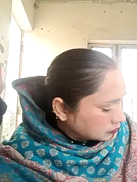 Cute-karisma1234 online show from 02.01.26