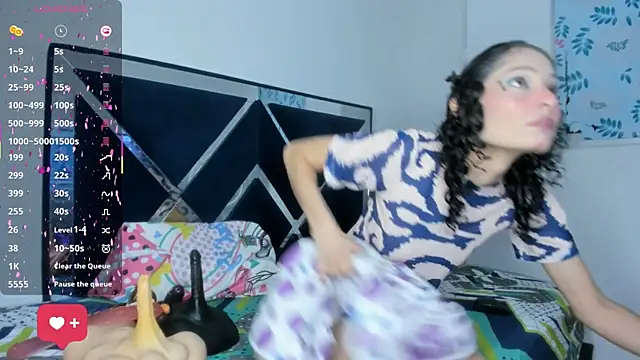 Snapshot of Ninna_Vergara chatting on 03.03.26 Ninna Vergara online show from 03.03.26