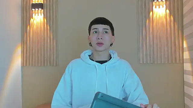 lian cameron online show from 02.20.26