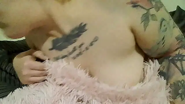 Tiara XOX online show from 02.16.26