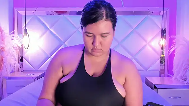 Snapshot of Dojaaiisha chatting on 02.08.26 Dojaaiisha online show from 02.08.26